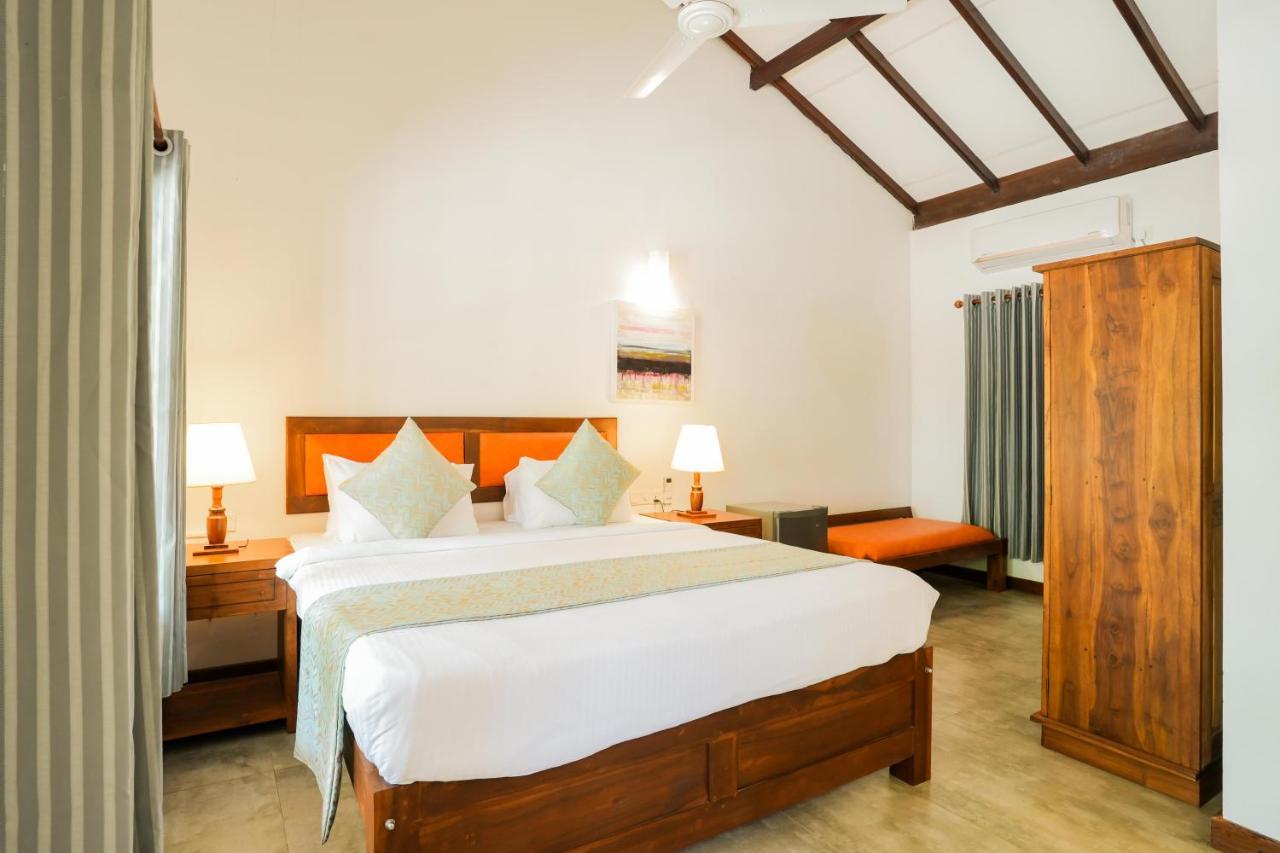 Malala Retreat Hotel Hambantota Exterior foto