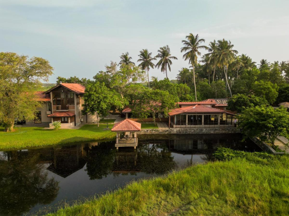 Malala Retreat Hotel Hambantota Exterior foto