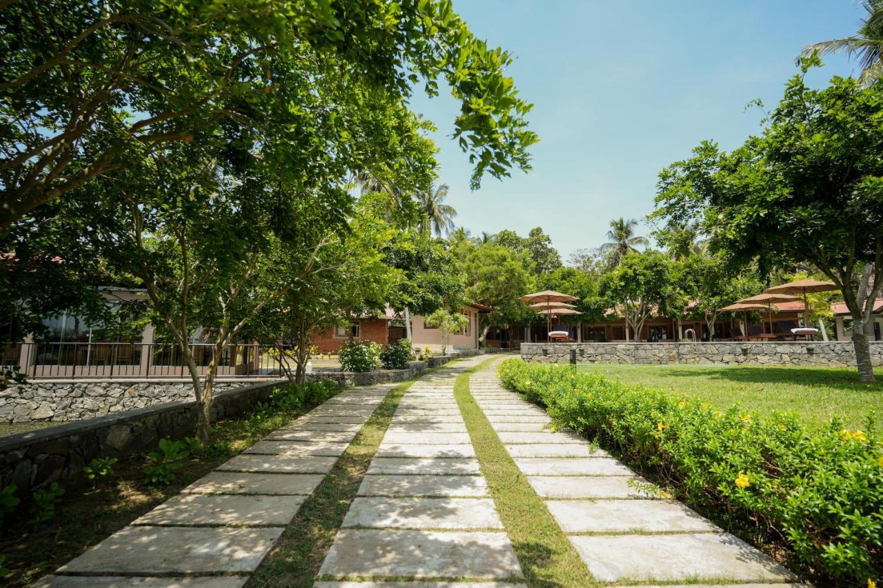 Malala Retreat Hotel Hambantota Exterior foto